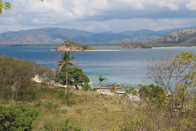 Flores land tour 5 days 4 nights