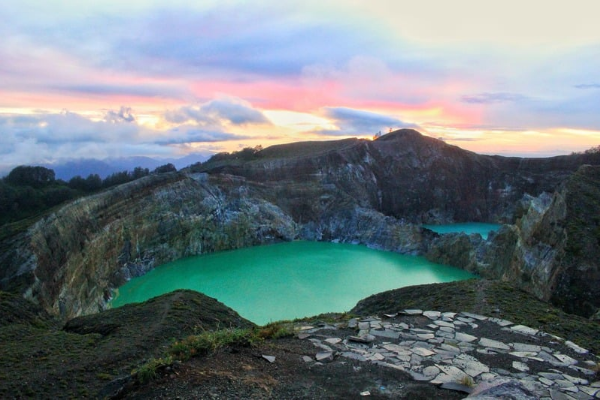 Flores Overland tour 4 days 3 nights in indonesia
